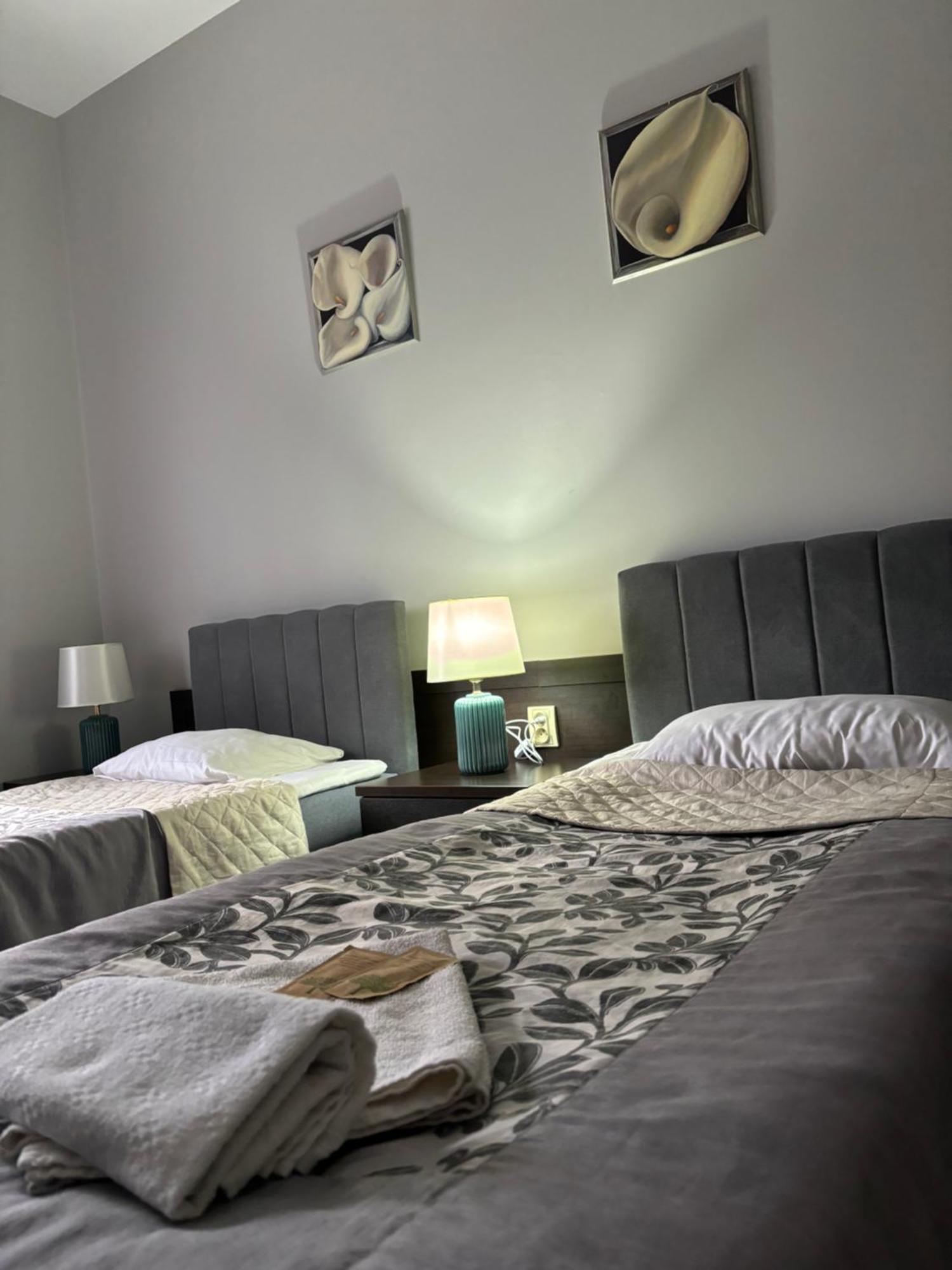 Hotel Chrobry Łęczyca Esterno foto
